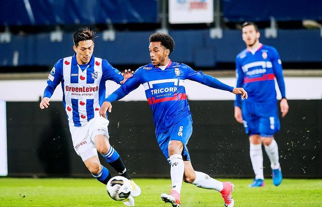 了爆发性的 了爆发性的