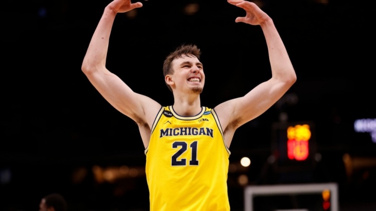 尽管此役两 尽管此役两