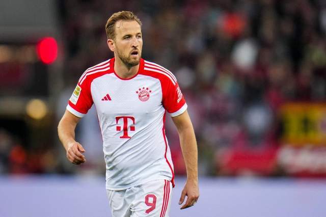 米兰翼侧不 米兰翼侧不