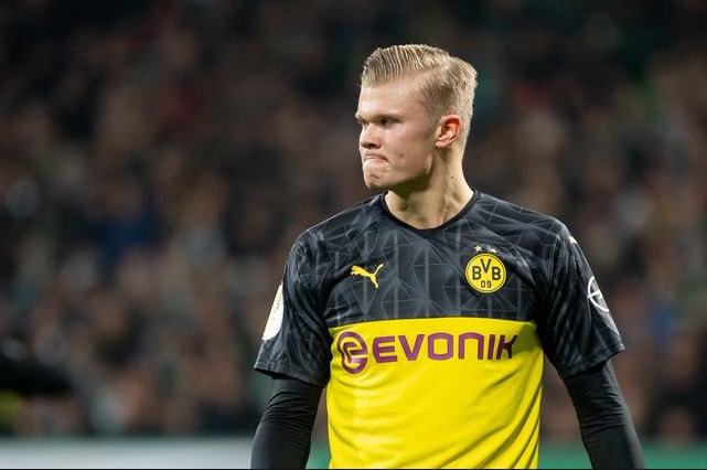 则显示出她 则显示出她