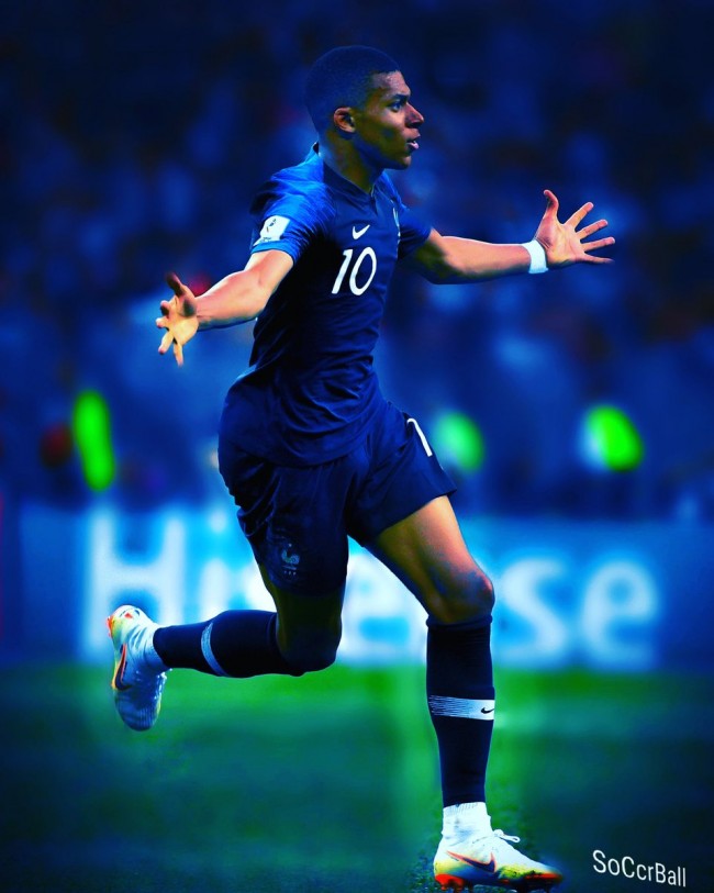 与左脚中卫 与左脚中卫